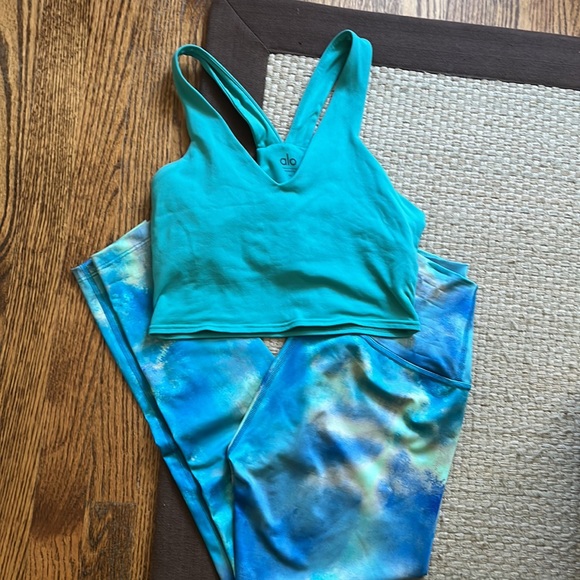 Beyond Yoga leggings - Picture 4 of 4